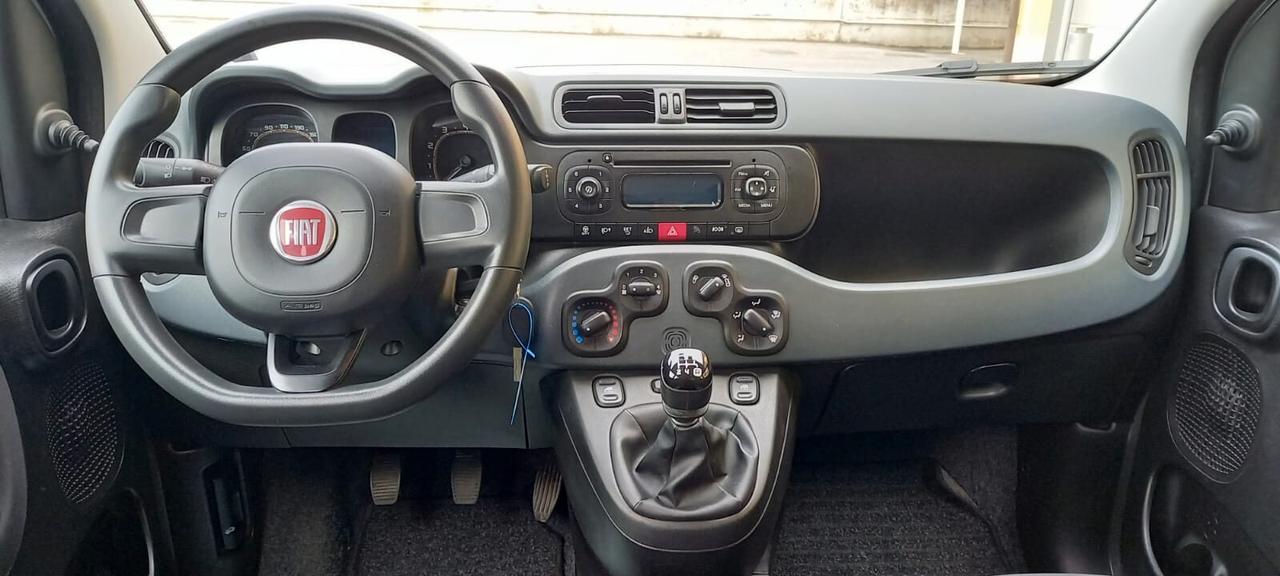 Fiat Panda Benzina cc. 1.242 5 Porte 5 Posti SOLO 73.600 Chilometri Utilizzabile anche per i Neopatentati.