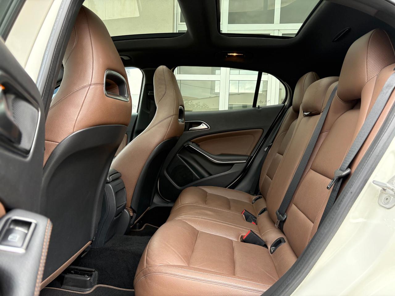 Mercedes-benz GLA 220 CDI Automatic 4Matic Premium