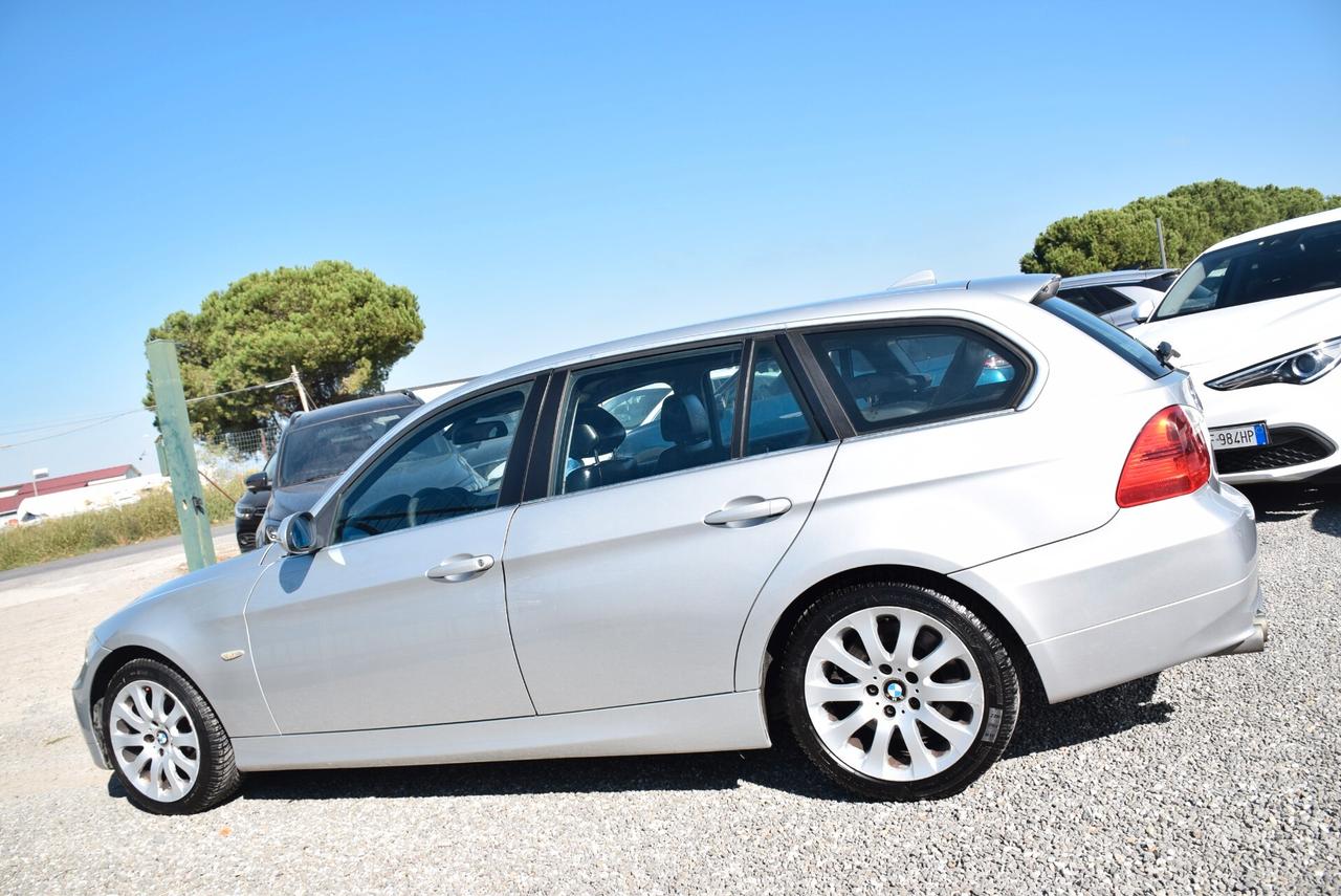 Bmw 330 330d Touring Futura navi pelle cruise sensori bt