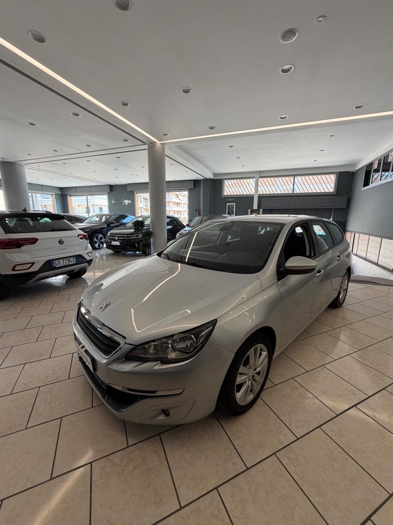 Peugeot 308 BlueHDi 120 S&S SW Business