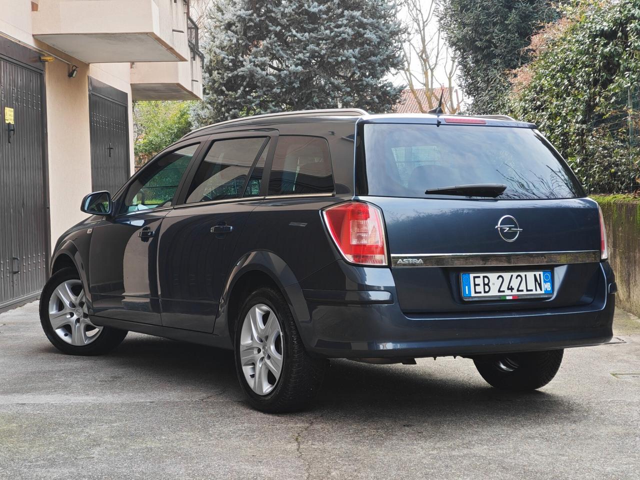 Opel Astra Wagon 1.6 BENZINA-GPL 115cv / 84.000km