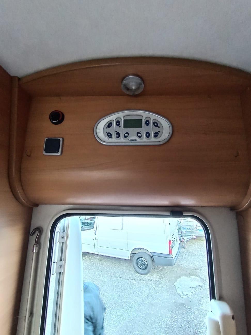 Mobilvetta huari MANSARDATO del 2006 in saldo 202