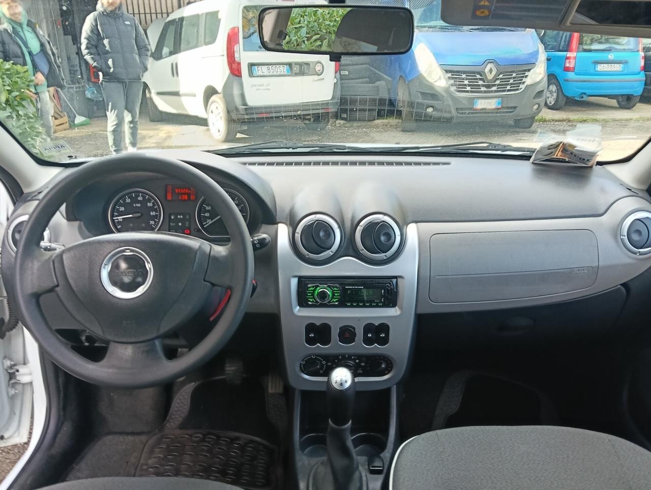 Dacia Sandero 1.2 16V Embleme