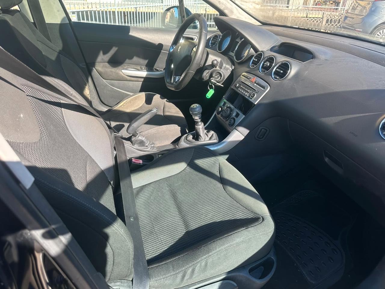 Peugeot 308 2.0 HDi 5p. - molti lavori eseguiti in fattura - 2200 euro