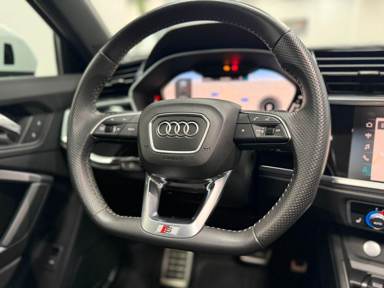 Audi Q3 SUV 35 TDI S-tronic S-line Edition