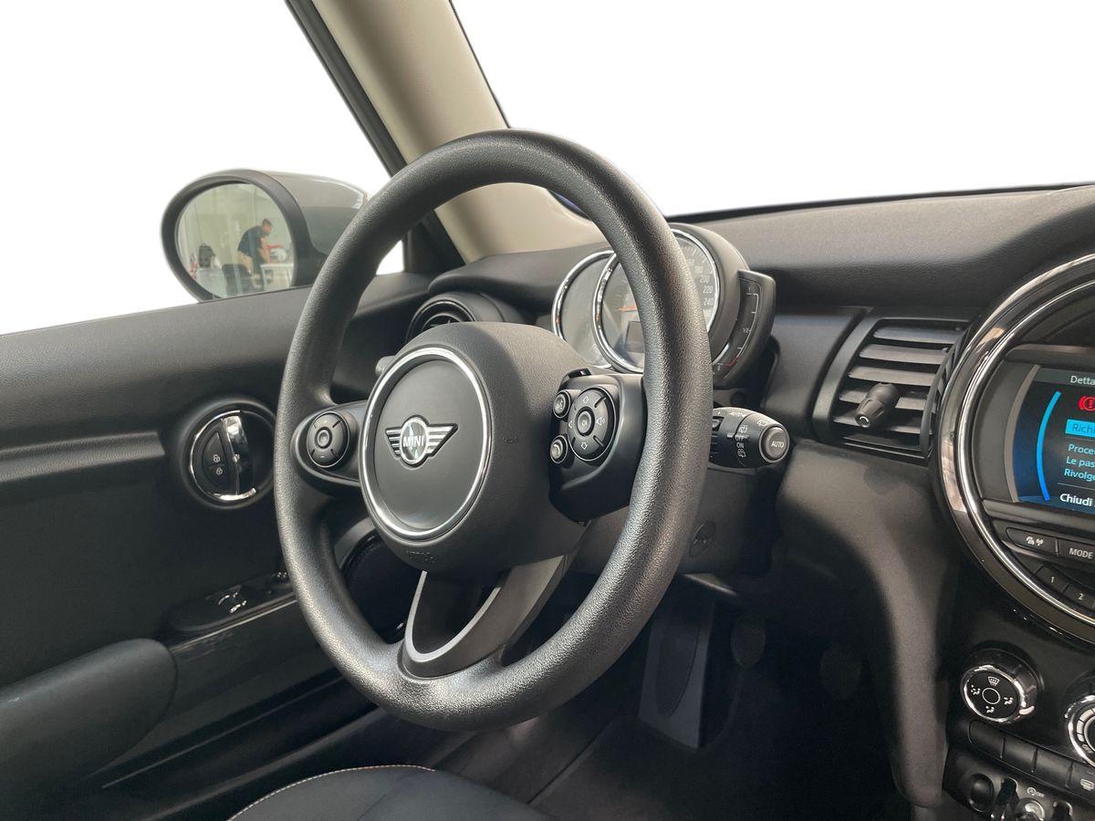 MINI Mini IV F56 2018 3p - Mini 3p 1.5 One 75cv