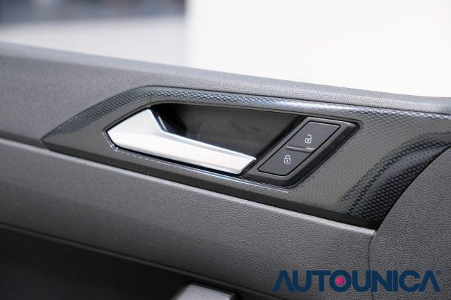 VOLKSWAGEN Polo 1.0 TSI DSG STYLE NEOPATENTATI