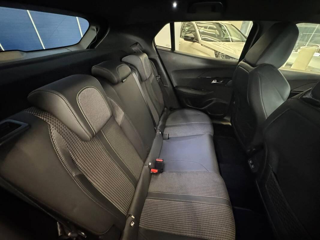 Peugeot 2008 1.5 bluehdi GT Pack s&s 130cv eat8