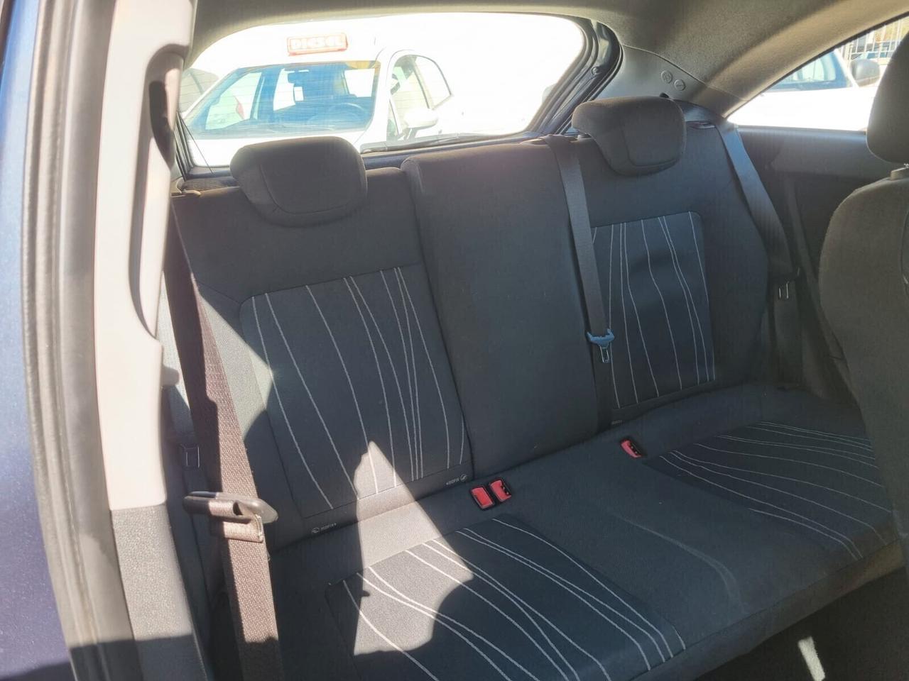 Corsa 1,2 GPL 2009 Provenienza Nord Italia