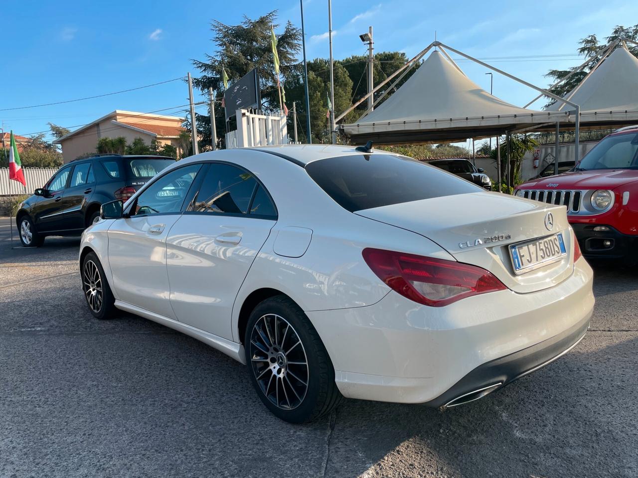 Mercedes-benz CLA 200 d Premium