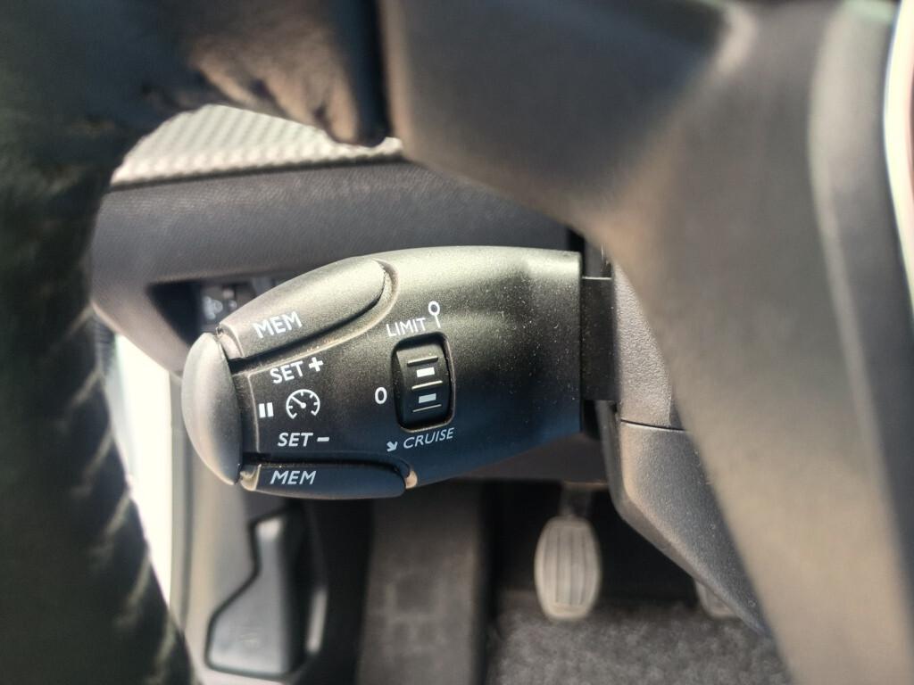 Peugeot 208 1.5 BHDi 100cv 5 porte Active Pack