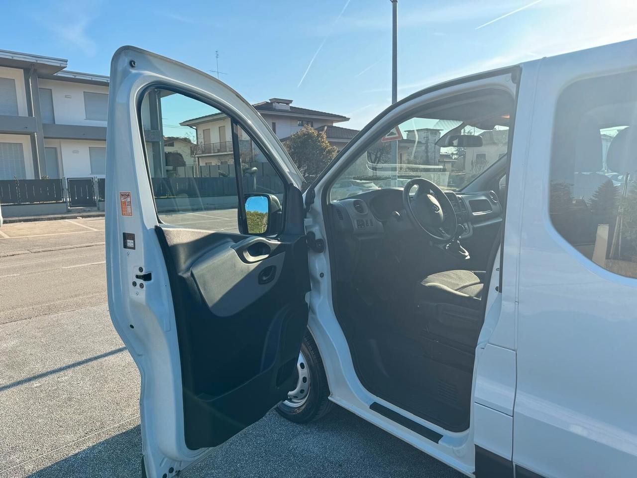 Renault Trafic T29 1.6 DCI 125CV SeS ICE 6 posti N1-WEBASTO