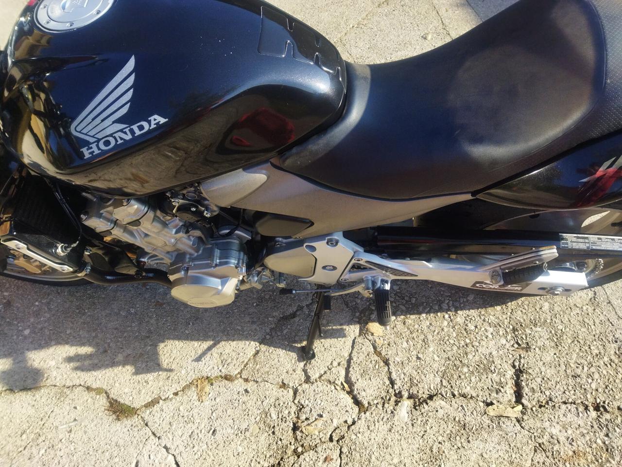 Honda Hornet pronta a viaggiare