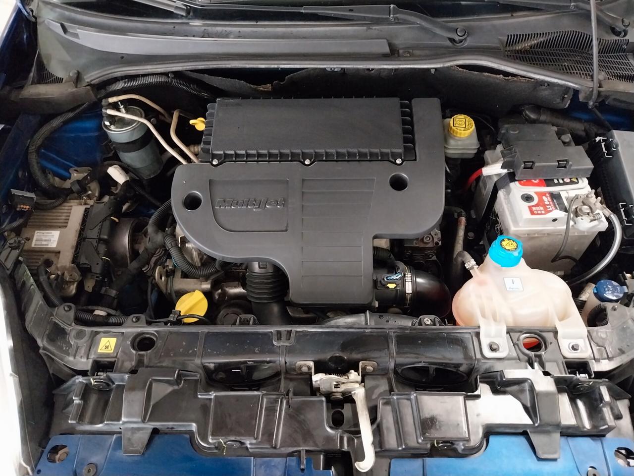 Fiat Grande Punto 1.3 MJT 90 CV 3 porte Emotion - ok neopatentati