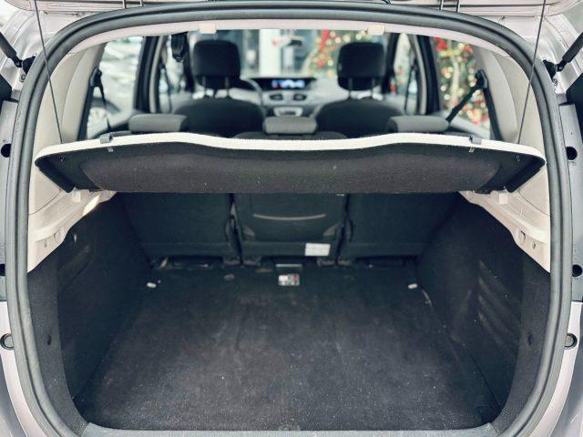 RENAULT Scenic X-MOD CROSS 1.5 dCi 110CV EDC