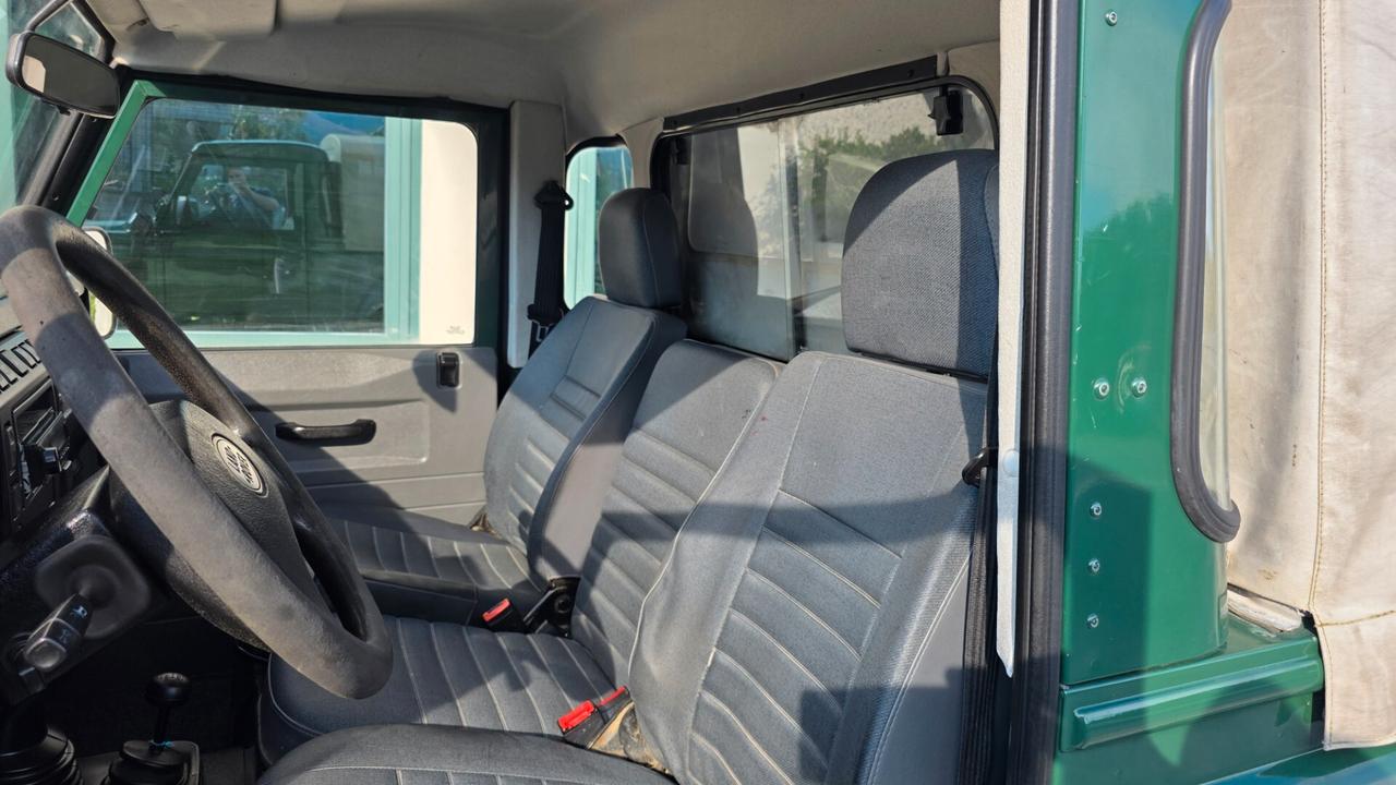 Land Rover Defender td5 pick up preparato omologato
