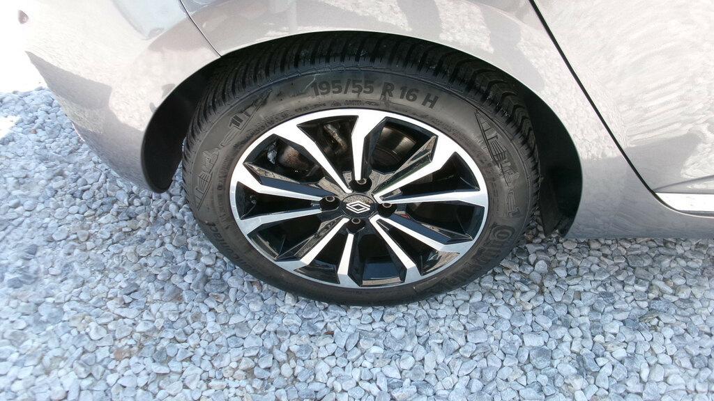 Renault Clio 1.6 E-Tech full hybrid Techno
