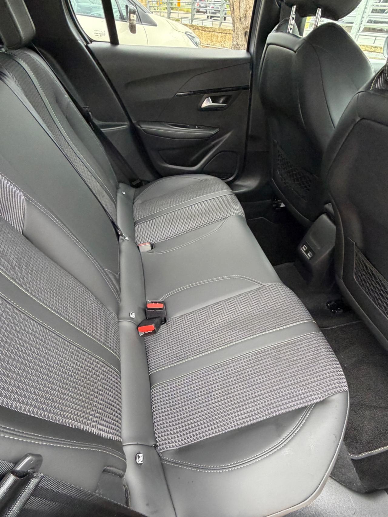 Peugeot 208 BlueHDi 100 Stop&Start 5 porte GT Line