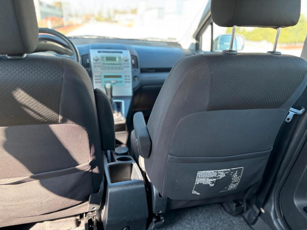 Toyota Corolla Verso 1.8 16V Sol 7 POSTI tagliandata sempre in concessionario toyota UNICO PROPRIETARIO