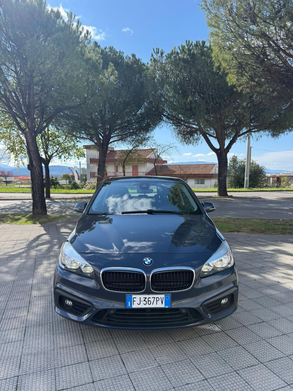 Bmw 2er Active Tourer 218d Advantage