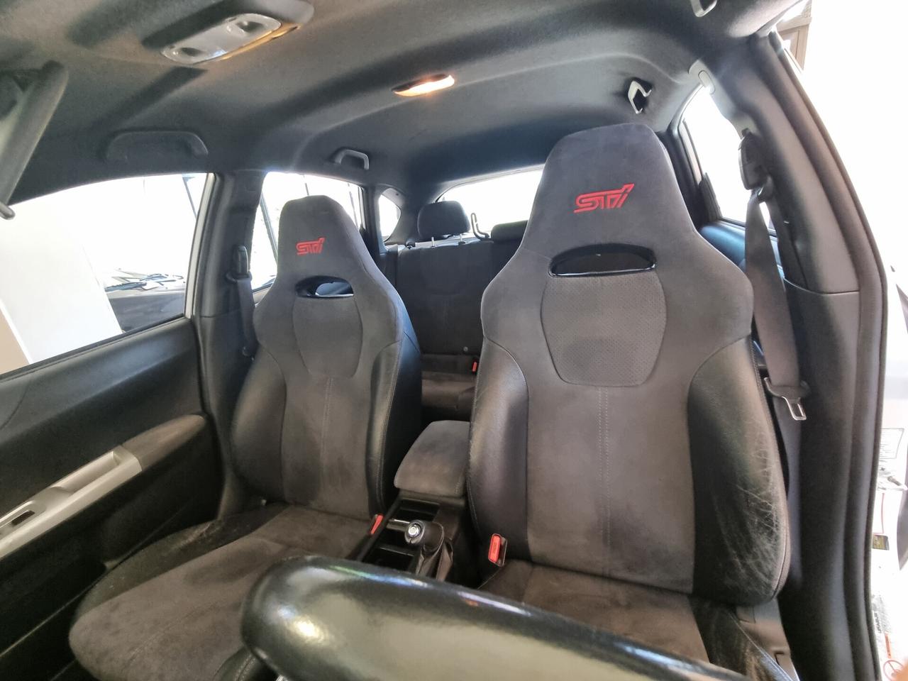 Subaru Impreza 2.0R 72
