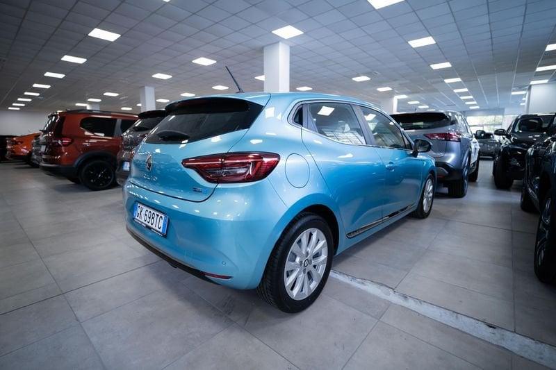 Renault Clio 1.6 E-Tech hybrid Intens 140cv auto my21