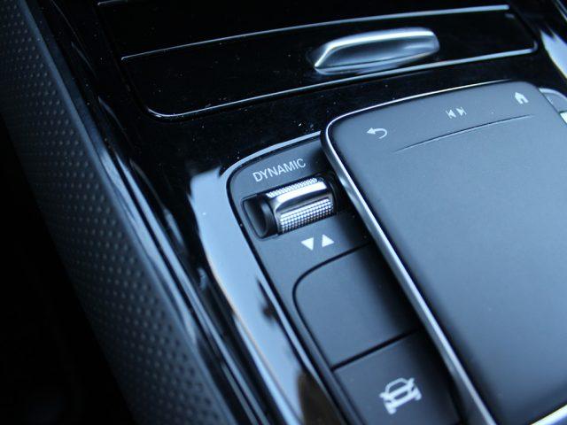 MERCEDES-BENZ GLA 200 d Automatic Business