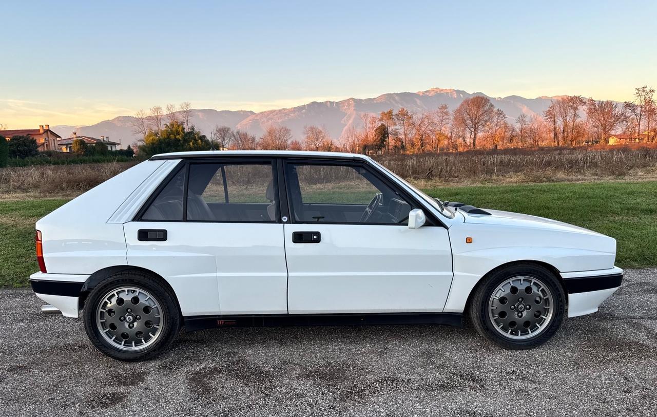 LANCIA DELTA INTEGRALE 8v TURBO HF ORIGINALE