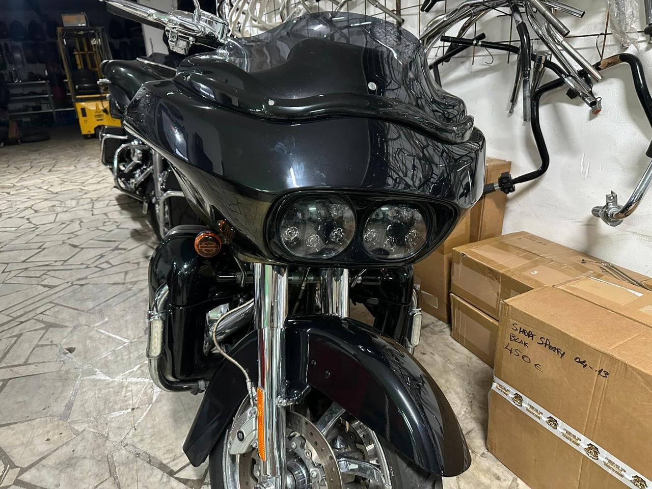 Harley-davidson Road Glide C.V.O.