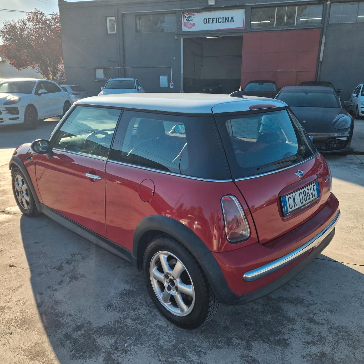 Mini 1.4 tdi One D de luxe ok per neopatentati