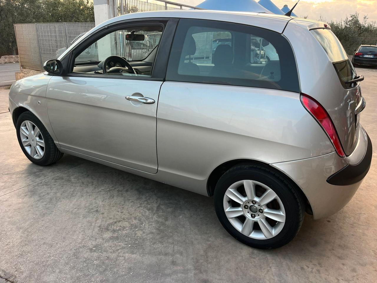 Lancia Ypsilon 1.3 Multijet 16V Argento