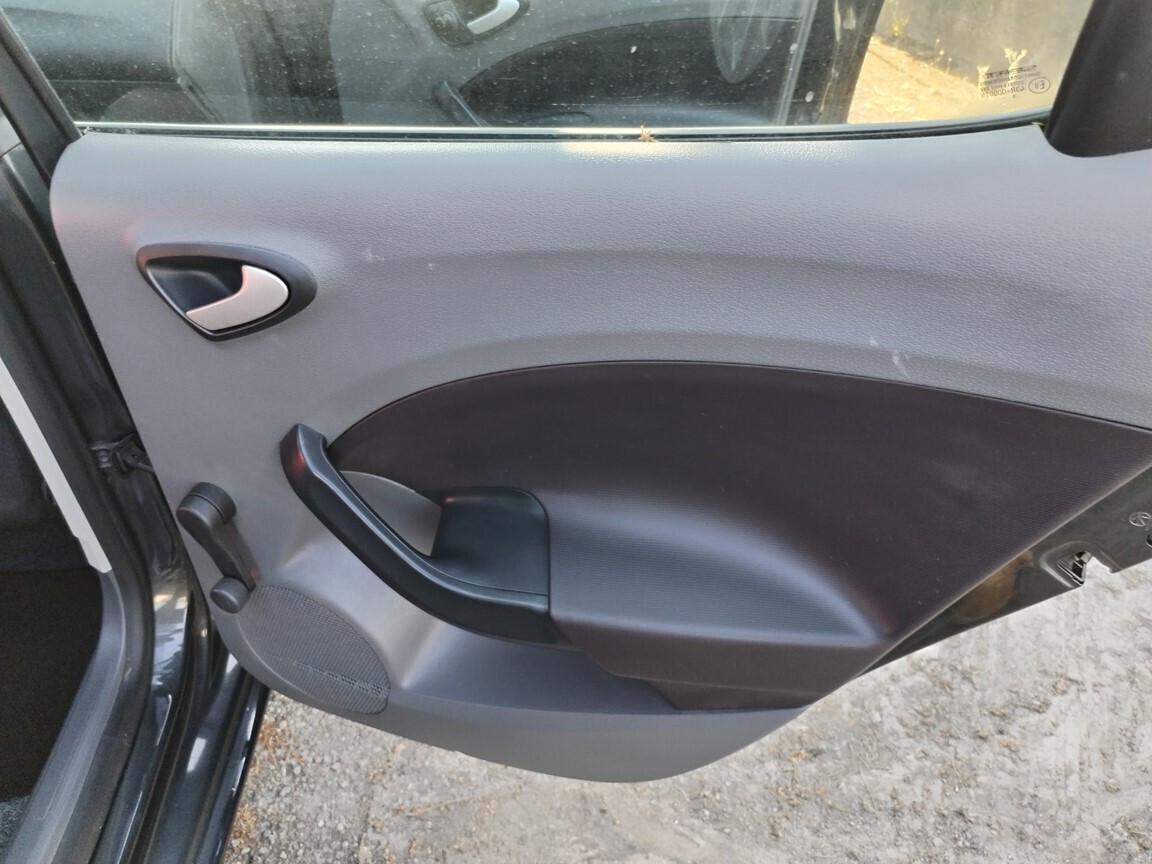 Seat Ibiza 1.2 70 CV 5p. Reference GPL 112000KM 10/2010