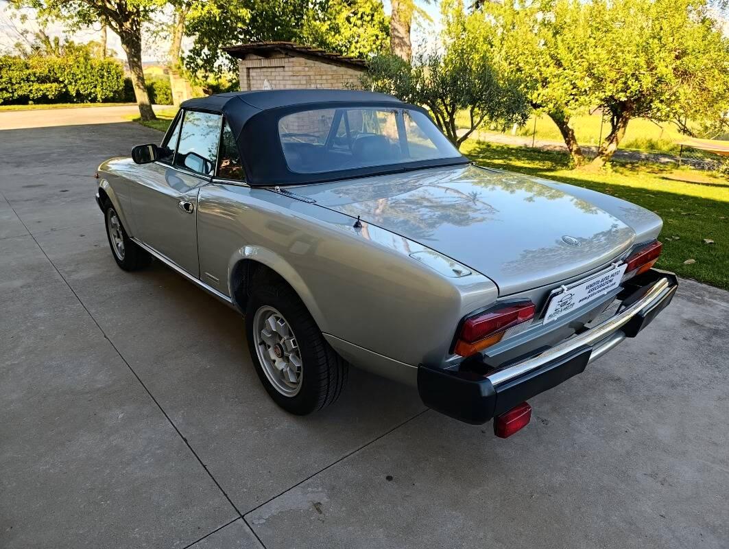 Fiat Pininfarina 124 Spider Europa ( 124 DS)