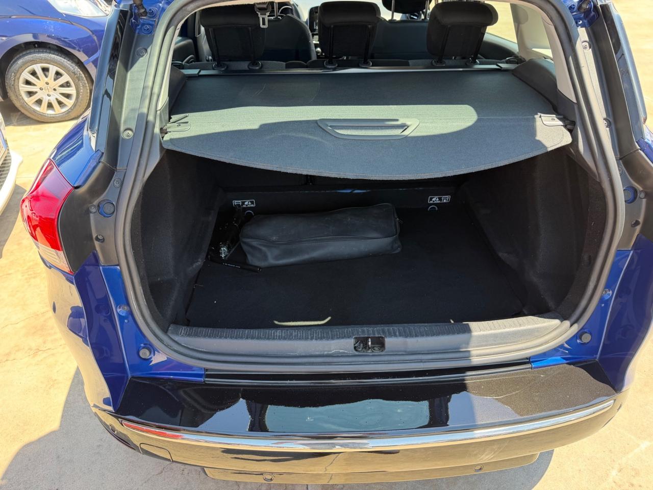 Renault Clio Sporter TCe 12V 75 CV Moschino Life