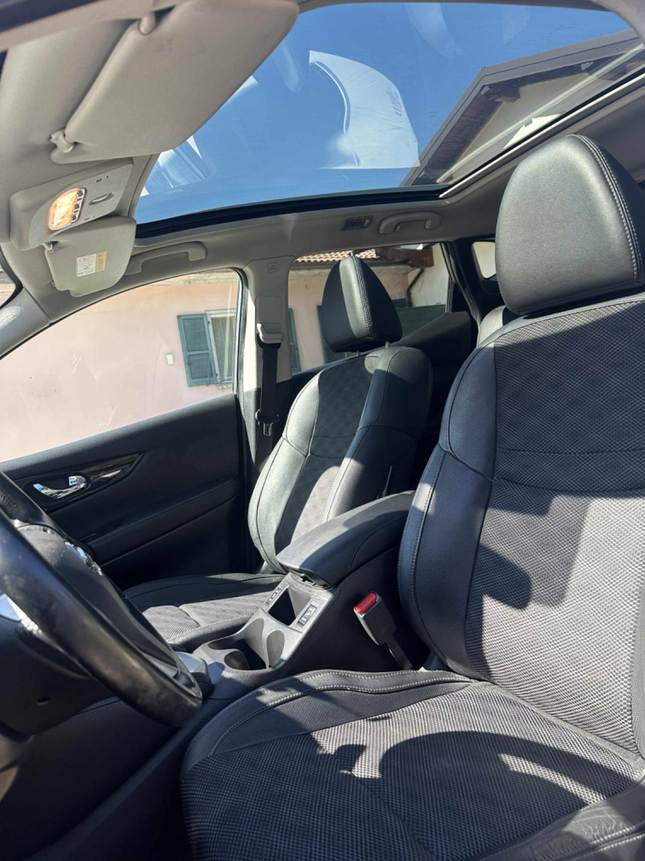Nissan QASHQAI 1.6 dCi TEKNA TETTO FULLOPT 360CAM