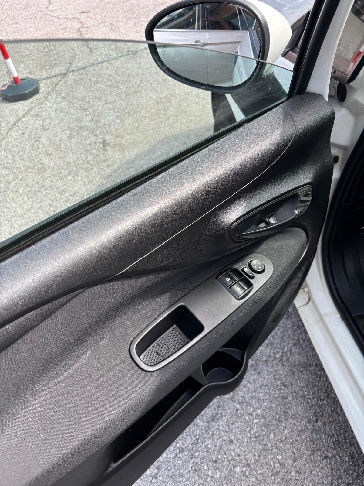 Fiat Punto 1.3 MJT II S&S 95 CV 5 porte Street