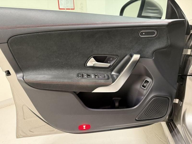 Mercedes-Benz CLA S.Brake CLA 180 Automatic Shooting Brake Premium AMG