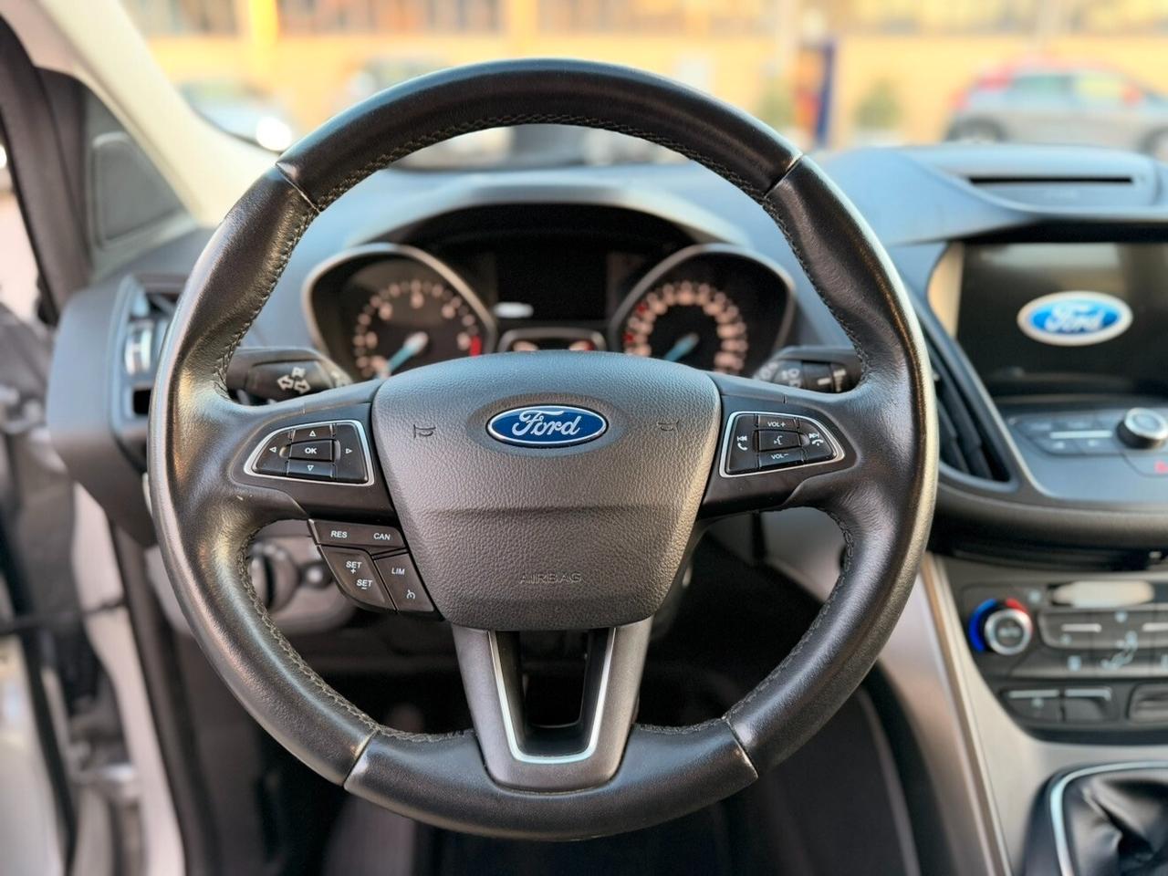 Ford Kuga 1.5 TDCI 120 CV S&S 2WD ST-Line Business