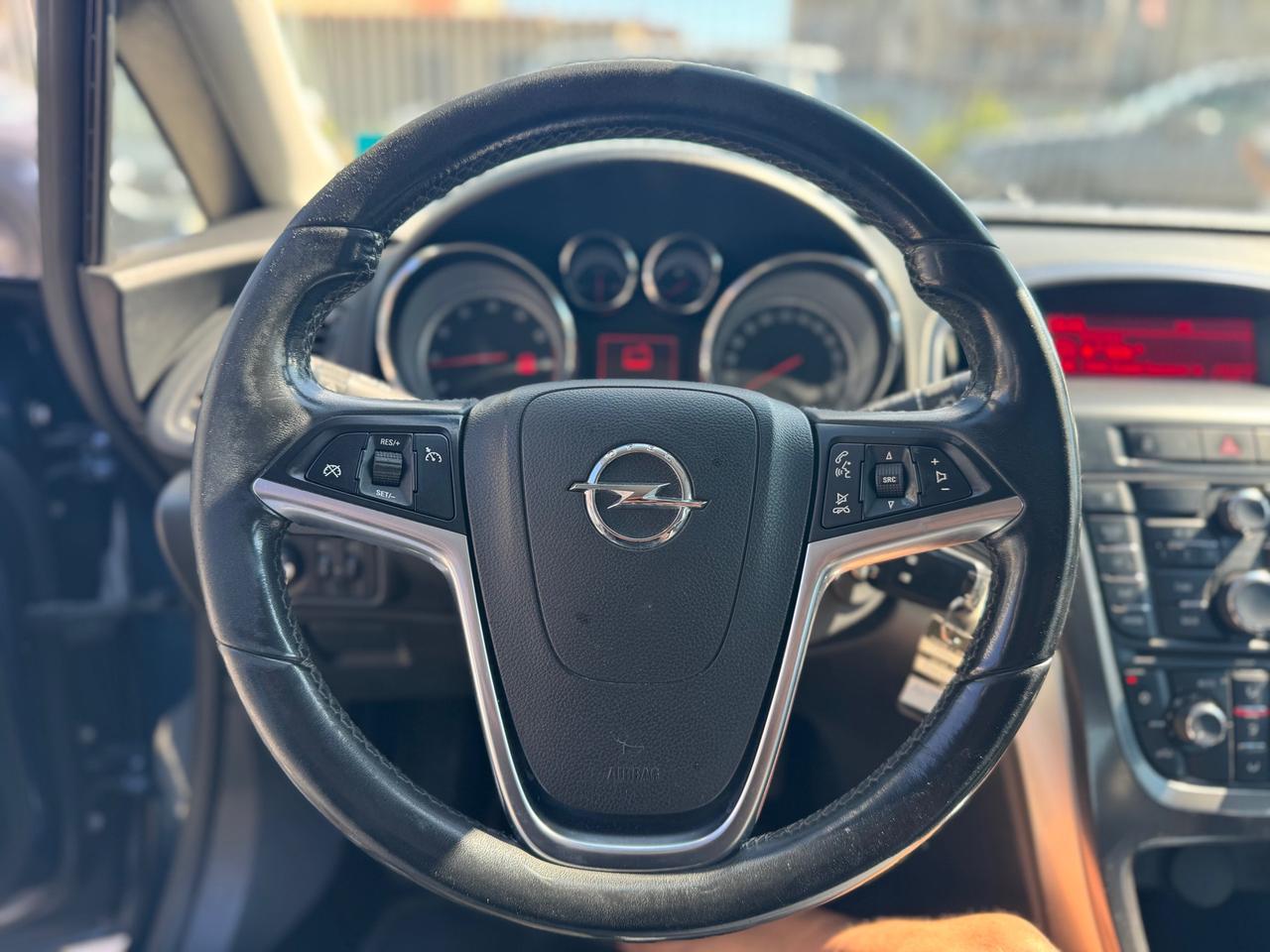 Opel Astra 1.6 turbo Cosmo S 180cv AUTOMATICA