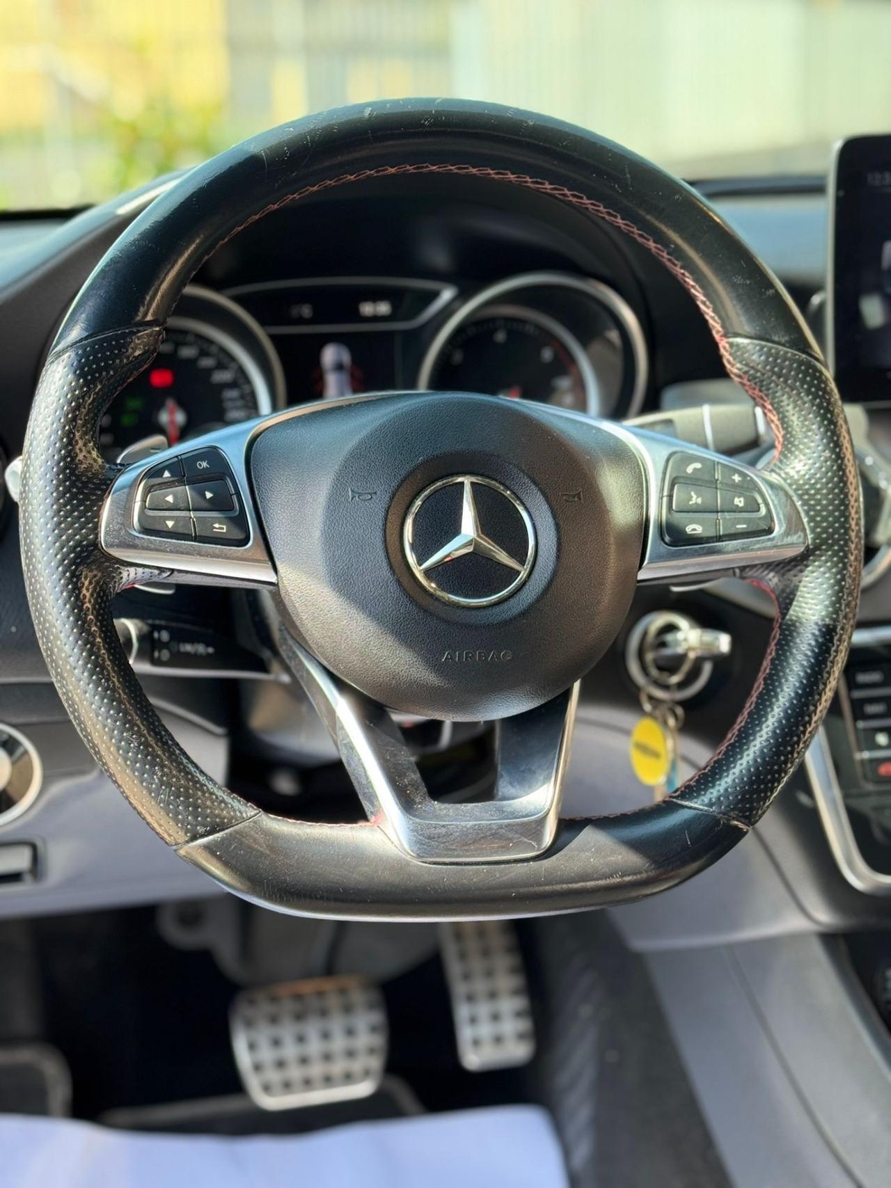 Mercedes-benz CLA 180 d Premium