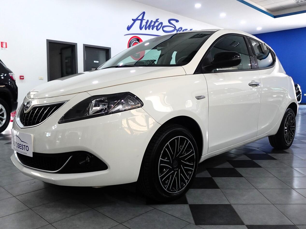 Lancia Ypsilon III 1.0 FIREFLY HYBRID 70 CV GOLD