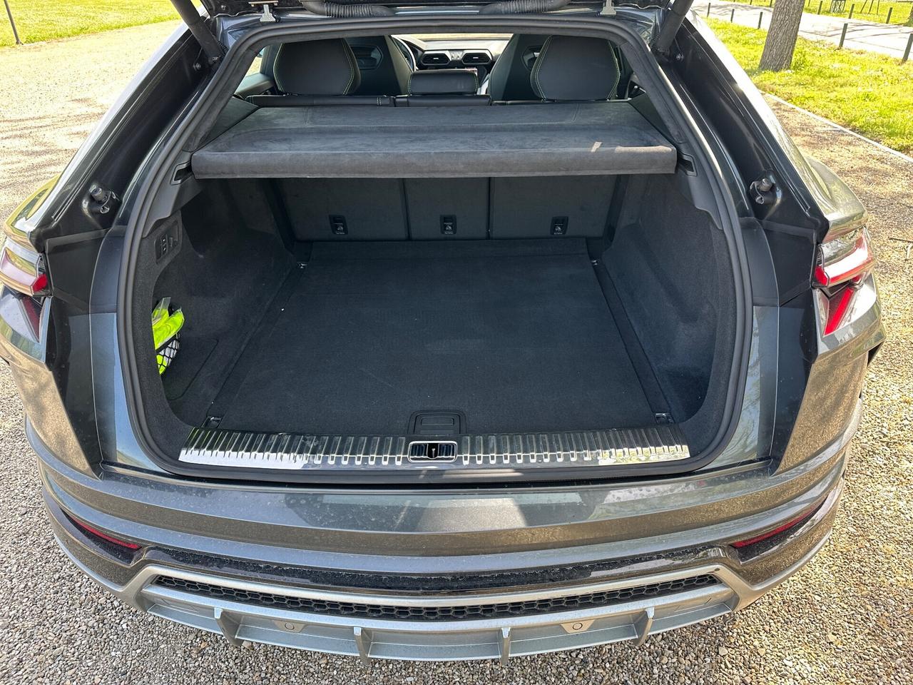 Lamborghini Urus 4.0 - PRIVATE CAR