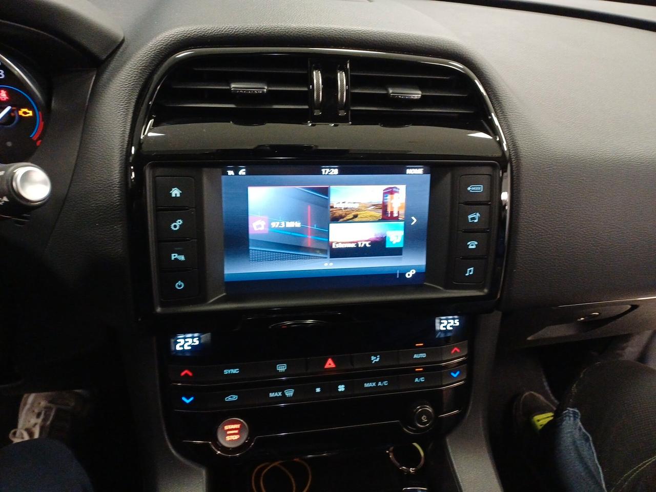 Jaguar F-Pace 2.0 D 180 CV AWD aut. Portfolio