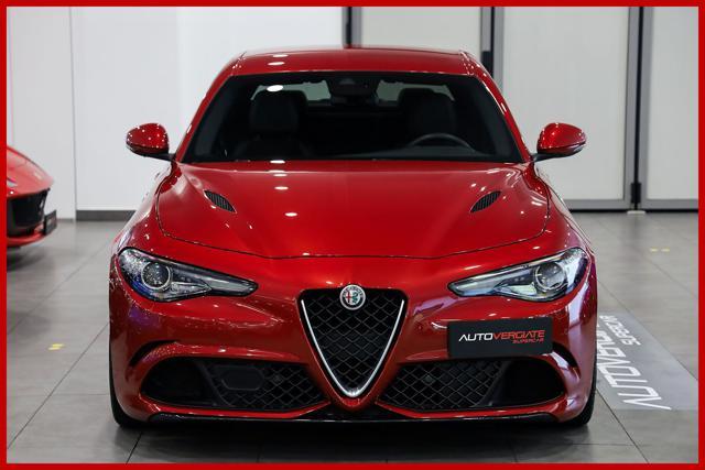 ALFA ROMEO Giulia 2.9 T V6 Quadrifoglio - MANUALE - FULL CARBON