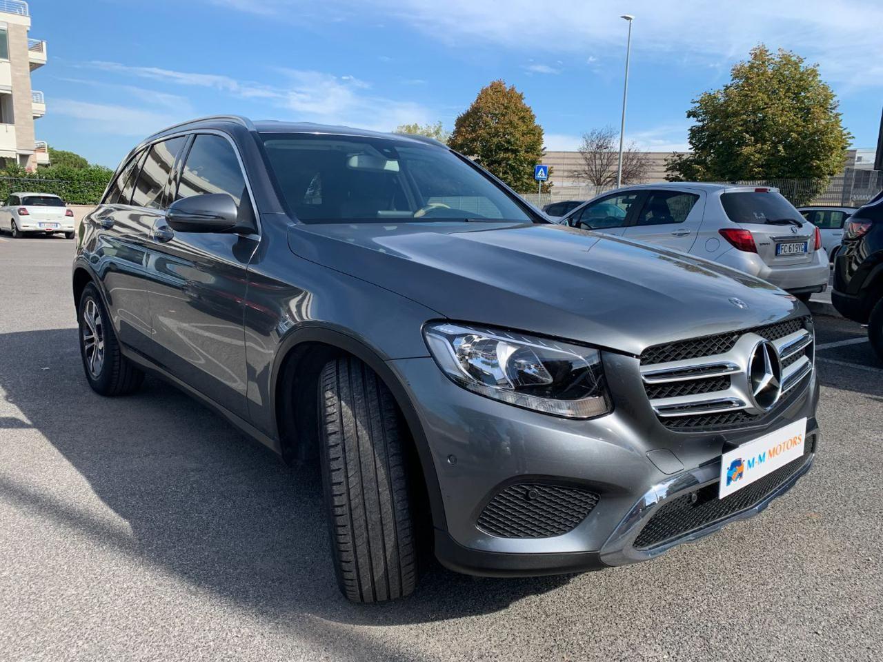 MERCEDES-BENZ GLC 220 d 4Matic Business
