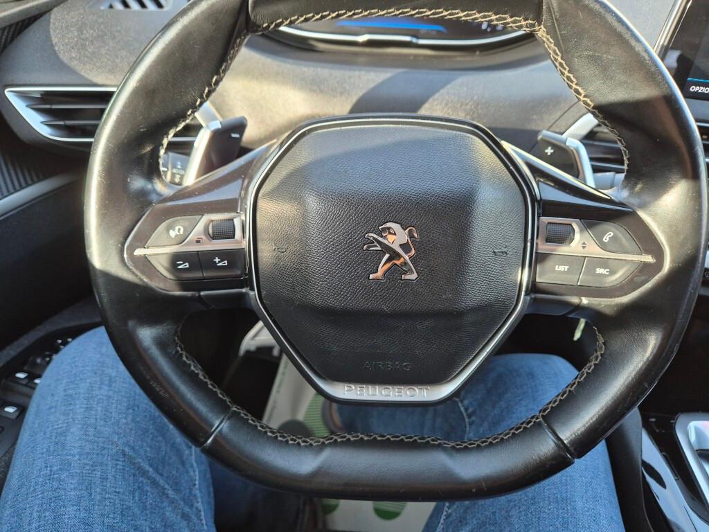 Peugeot 3008 BlueHDi 130CV EAT8 CERCHI-18 CAMERA