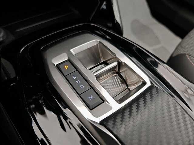 Peugeot 208 Hybrid 136 e-DCS6 Allure