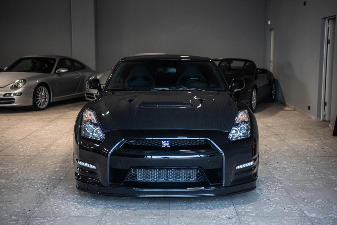 Nissan GT-R 3.8 V6 Black Edition