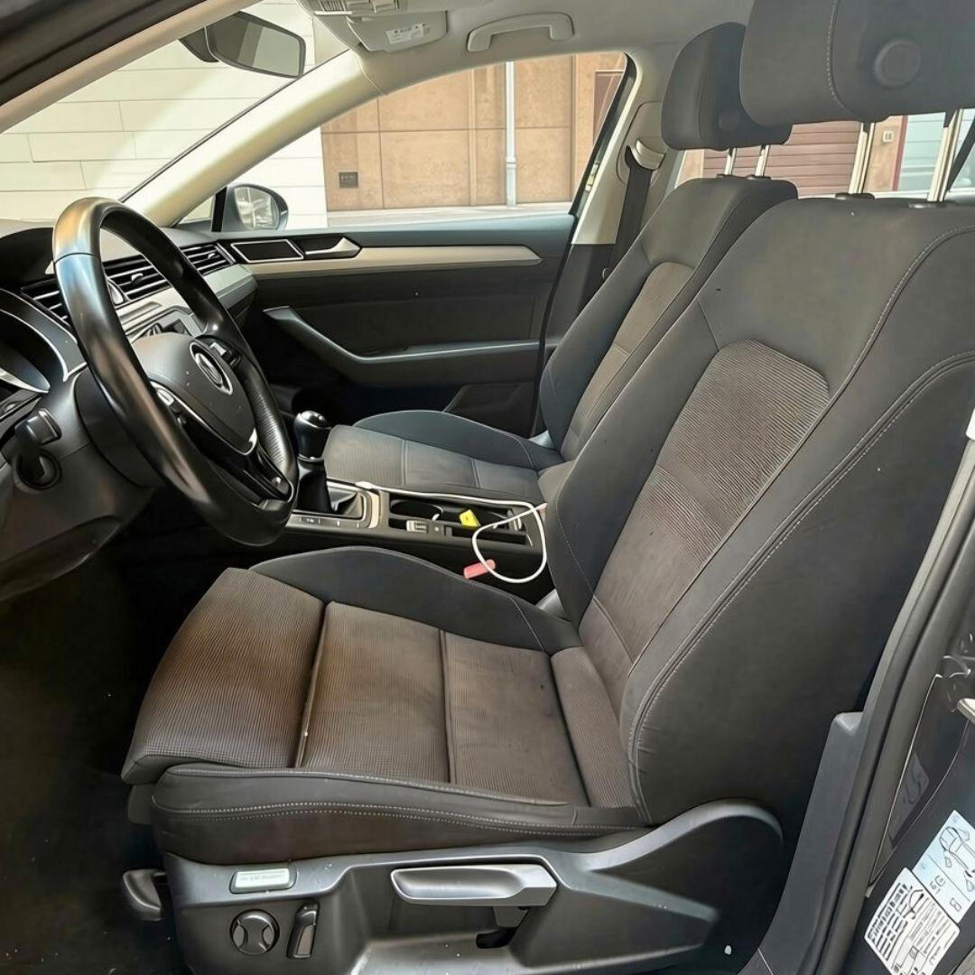 Volkswagen Passat Variant 1.6 TDI - 120CV