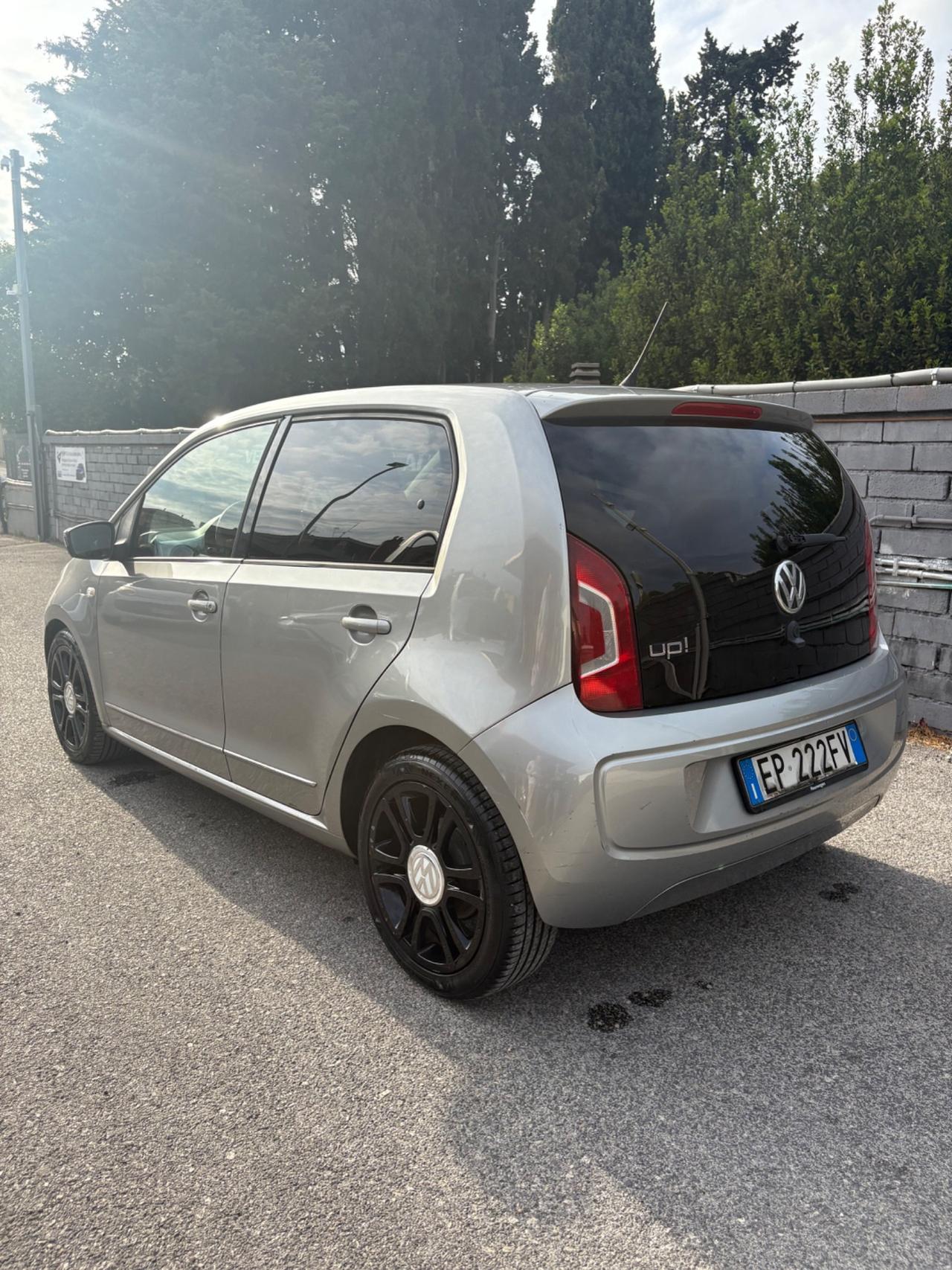 Volkswagen up! 1.0 75 CV 5p. high